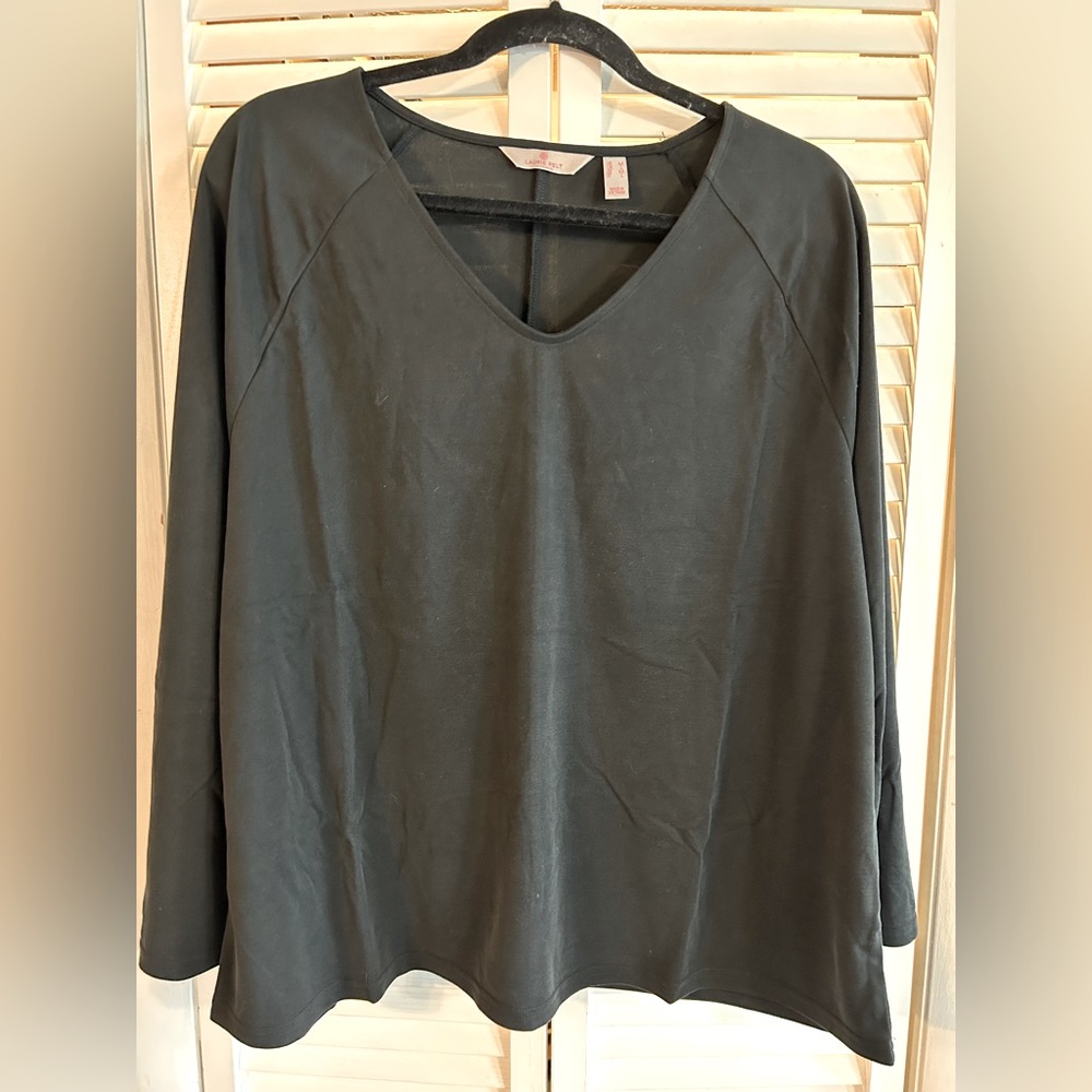 Laurie Felt women’s 3/4 length shirt